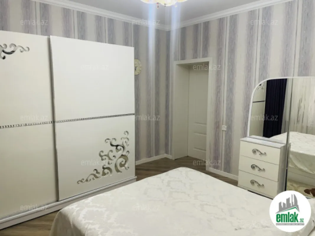 Satılır 4 otaqlı həyət evi 130 m²