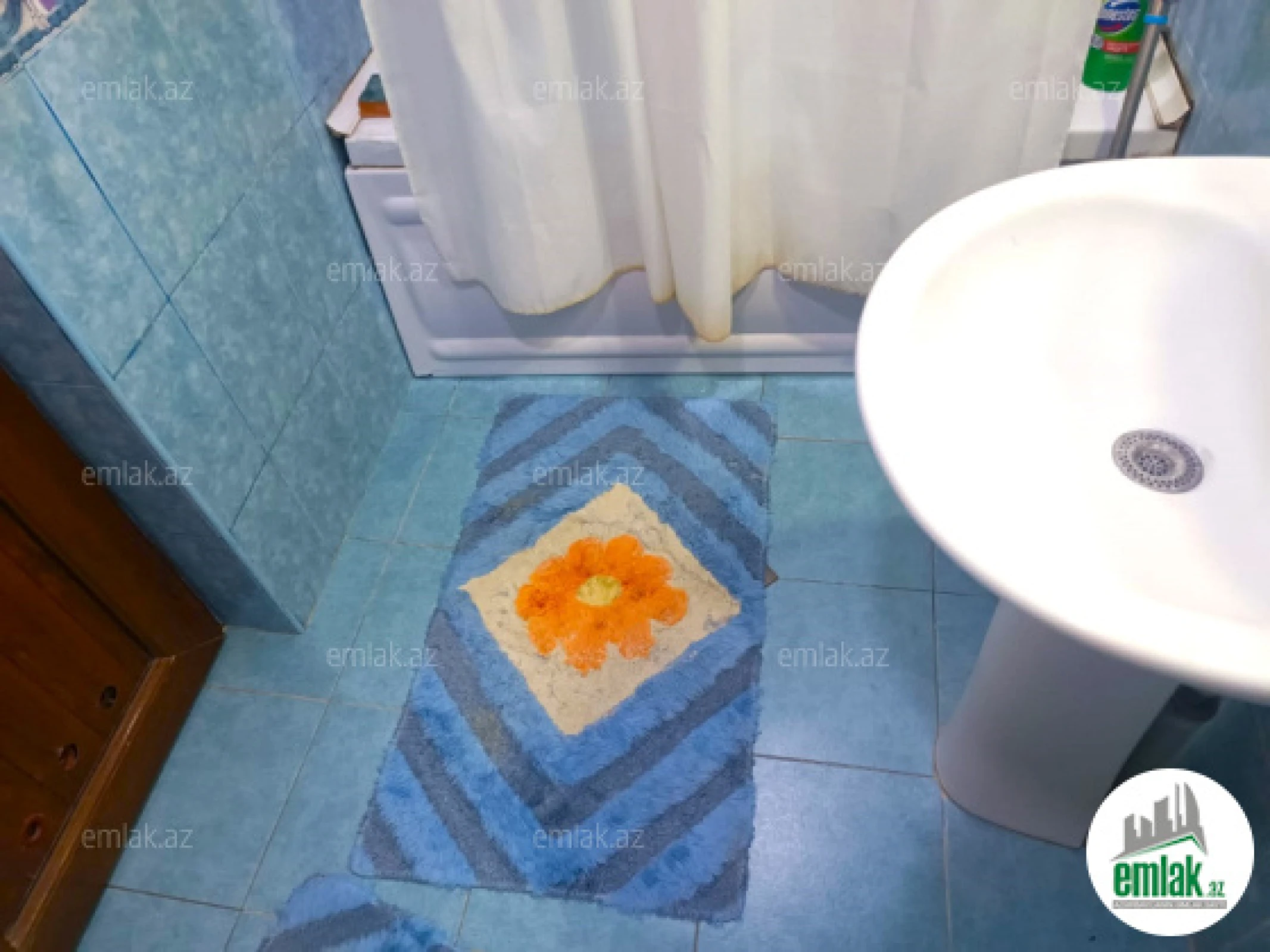 Satılır 4 otaqlı köhnə tikili 112 m²