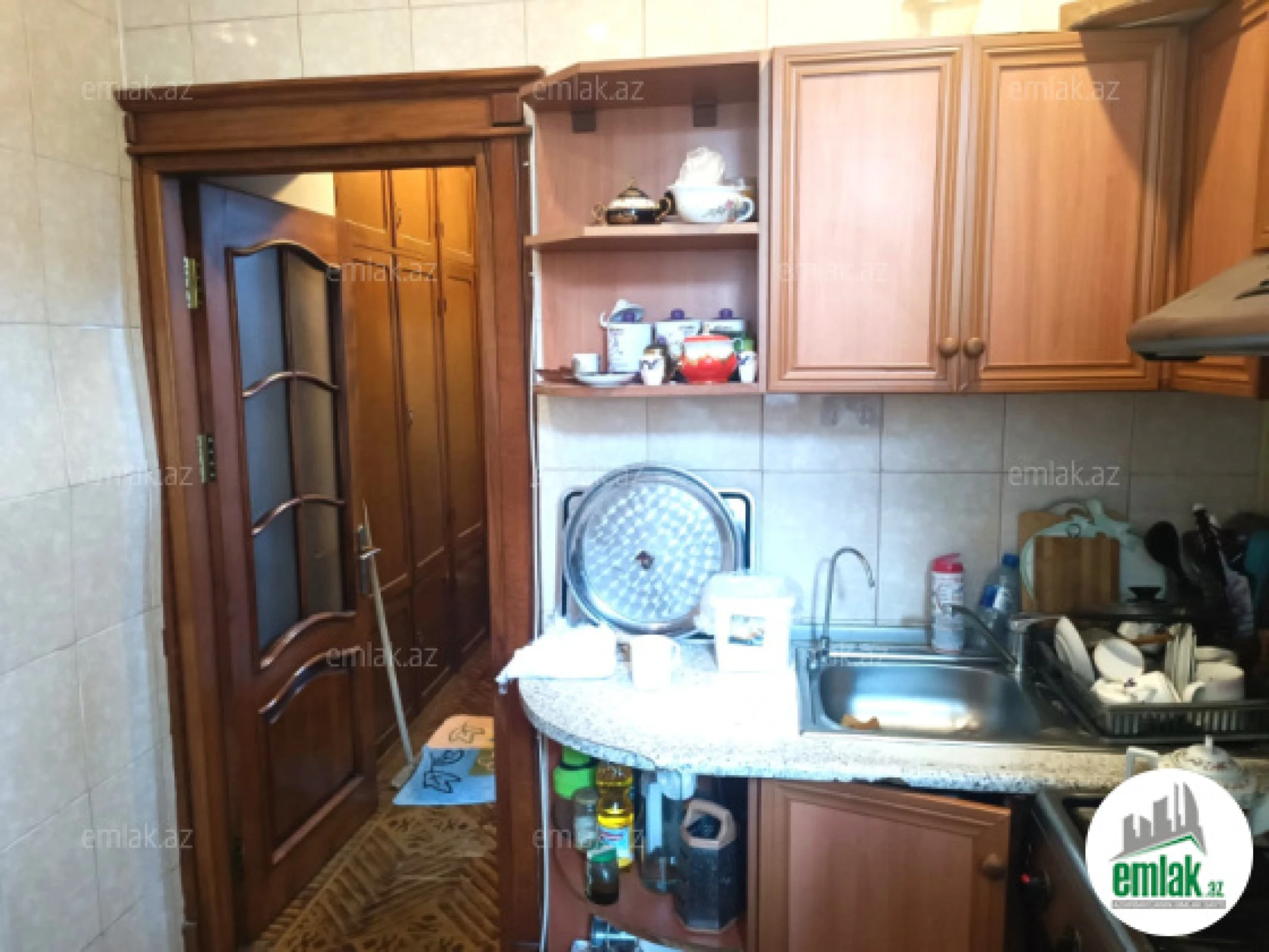 Satılır 4 otaqlı köhnə tikili 112 m²