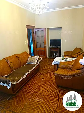 Satılır 4 otaqlı köhnə tikili 112 m²