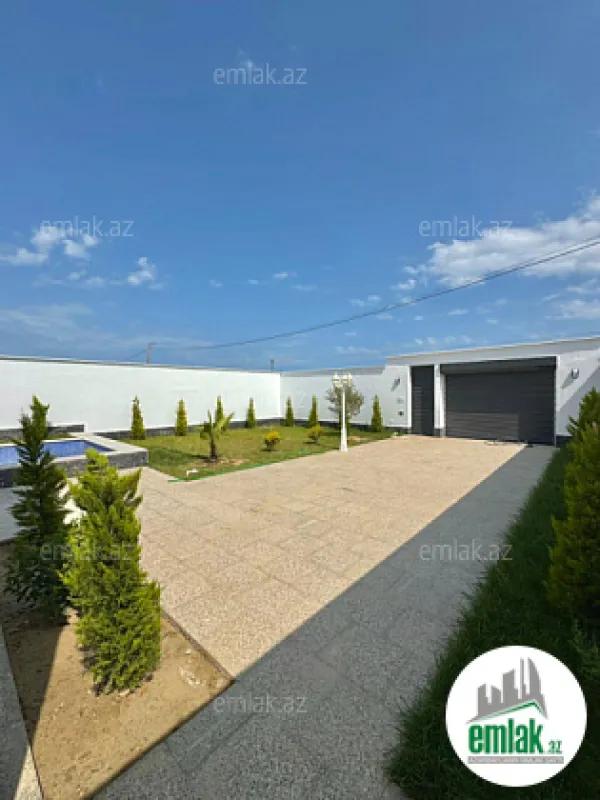 Satılır 4 otaqlı mənzil 140 m²