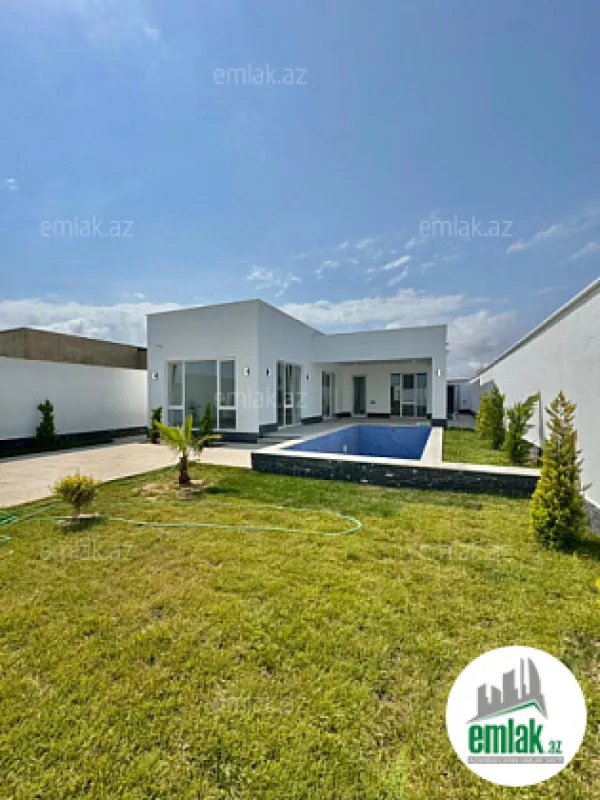 Satılır 4 otaqlı mənzil 140 m²