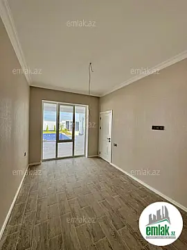 Satılır 4 otaqlı mənzil 140 m²