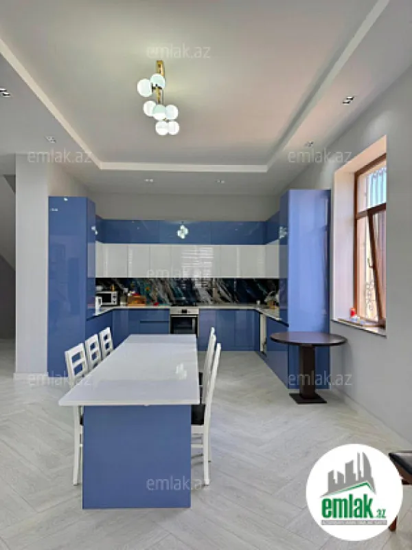 Satılır 6 otaqlı mənzil 400 m²