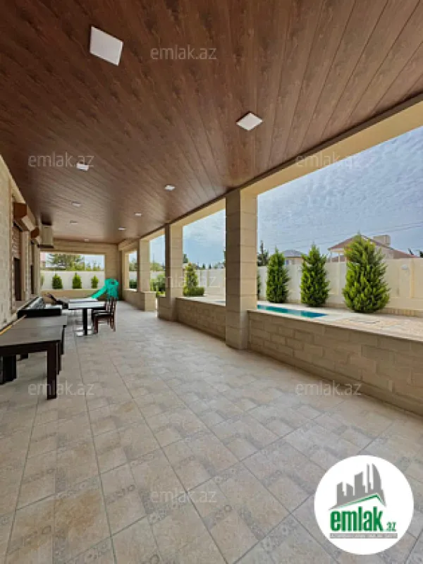 Satılır 6 otaqlı mənzil 400 m²