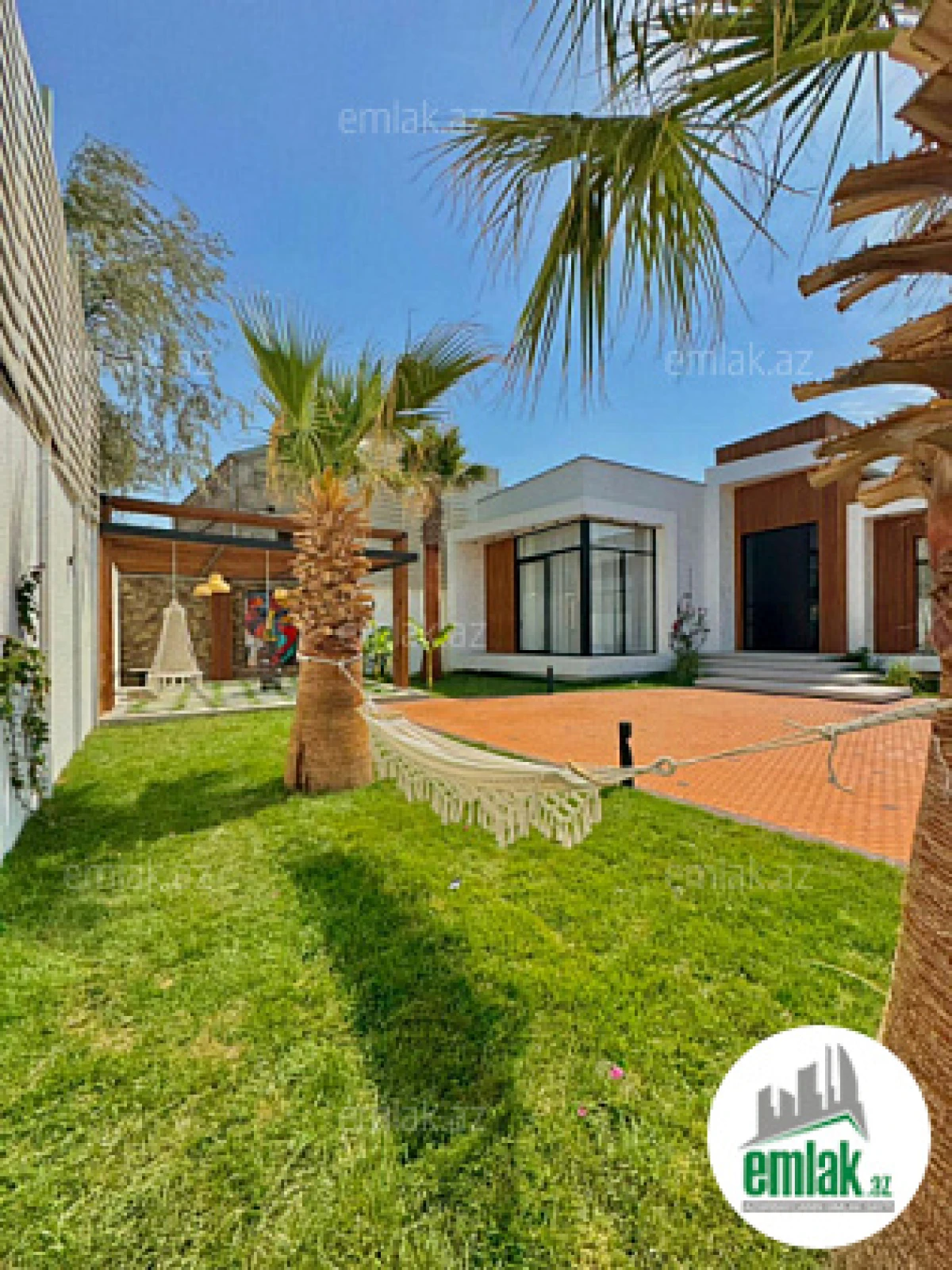 Satılır 5 otaqlı mənzil 260 m²