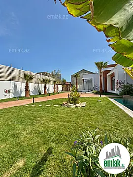 Satılır 5 otaqlı mənzil 260 m²