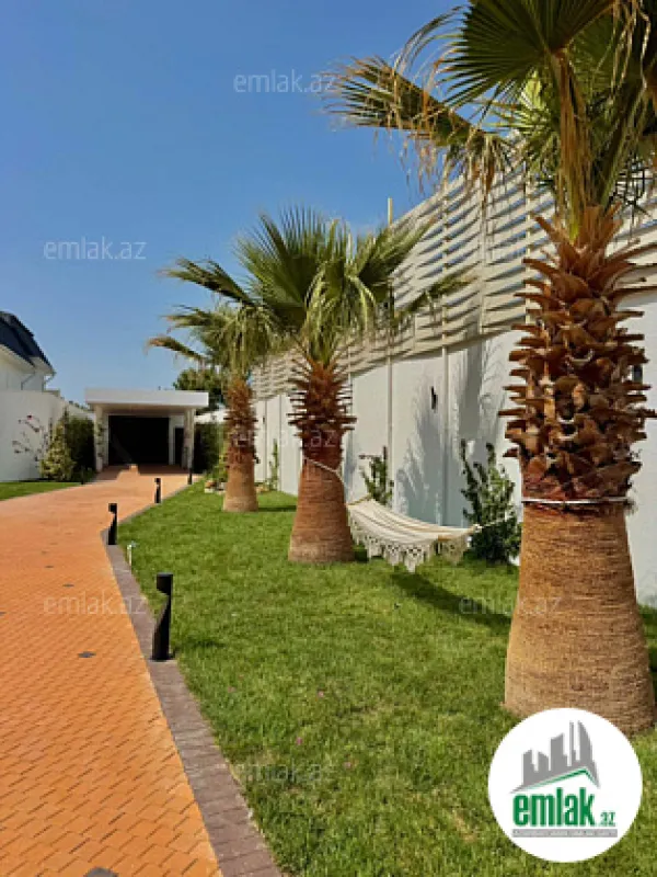 Satılır 5 otaqlı mənzil 260 m²