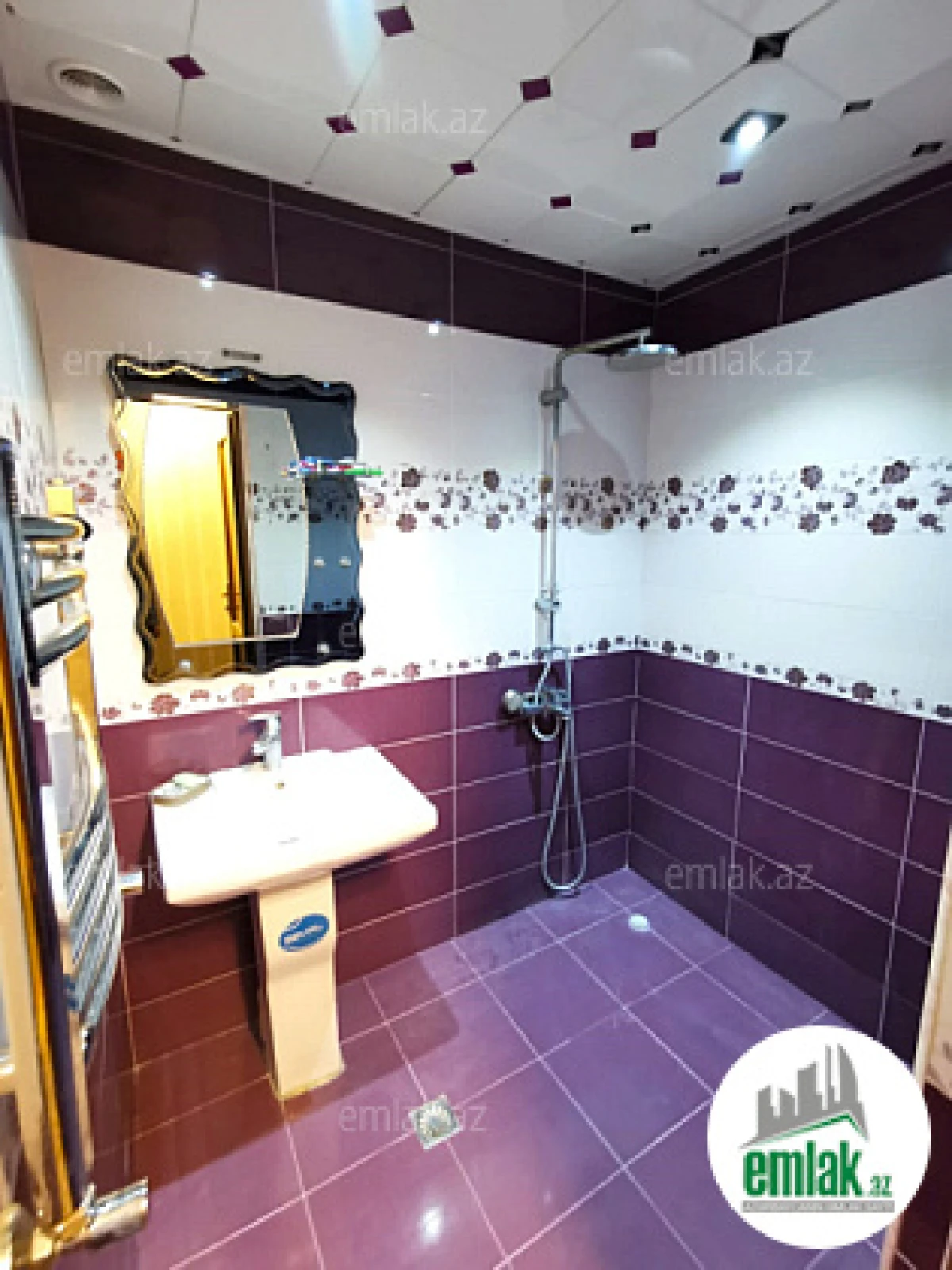 Satılır 3 otaqlı yeni tikili 110 m²