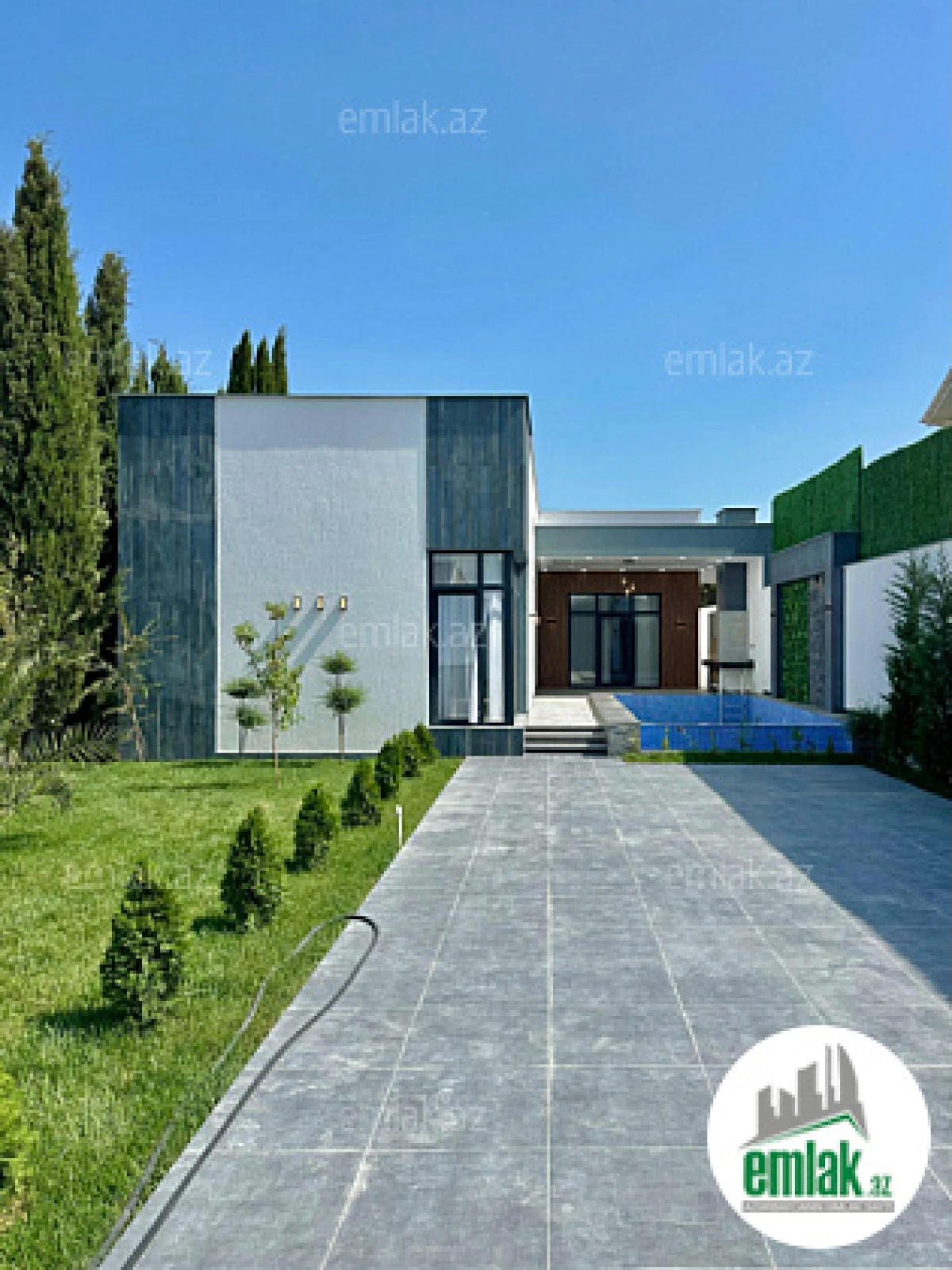 Satılır 4 otaqlı mənzil 180 m²