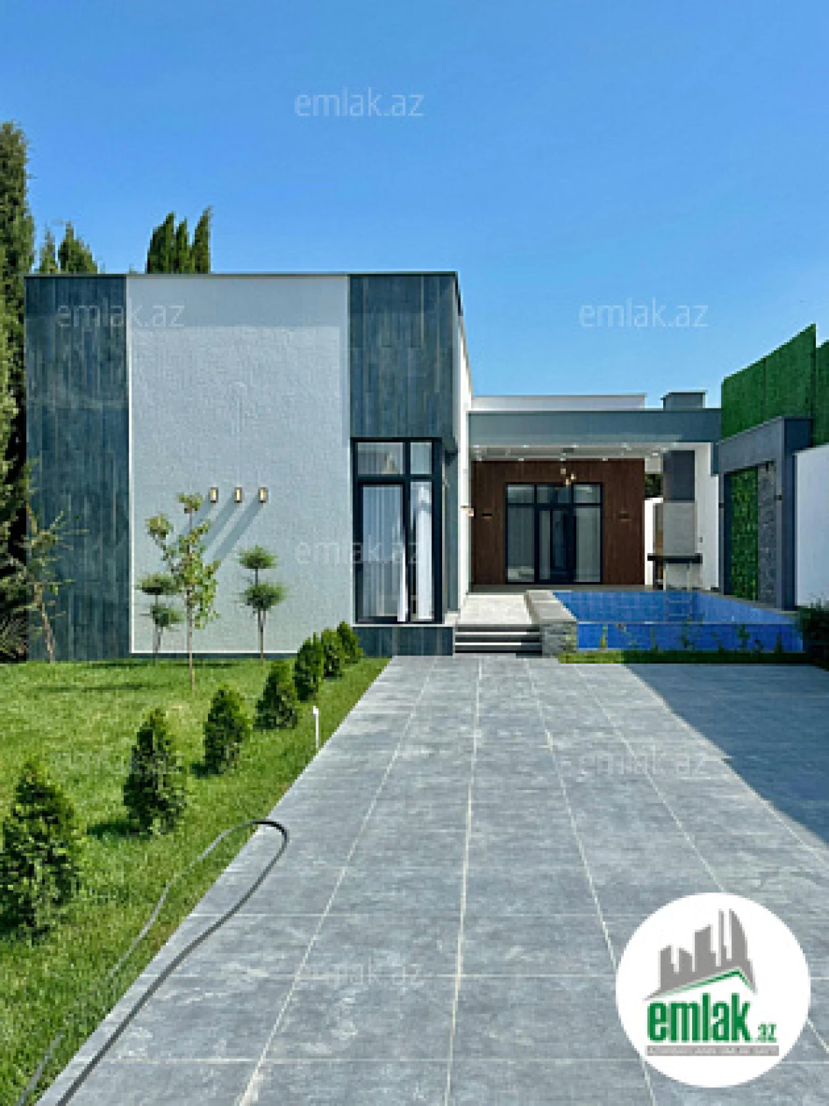 Satılır 4 otaqlı mənzil 180 m²