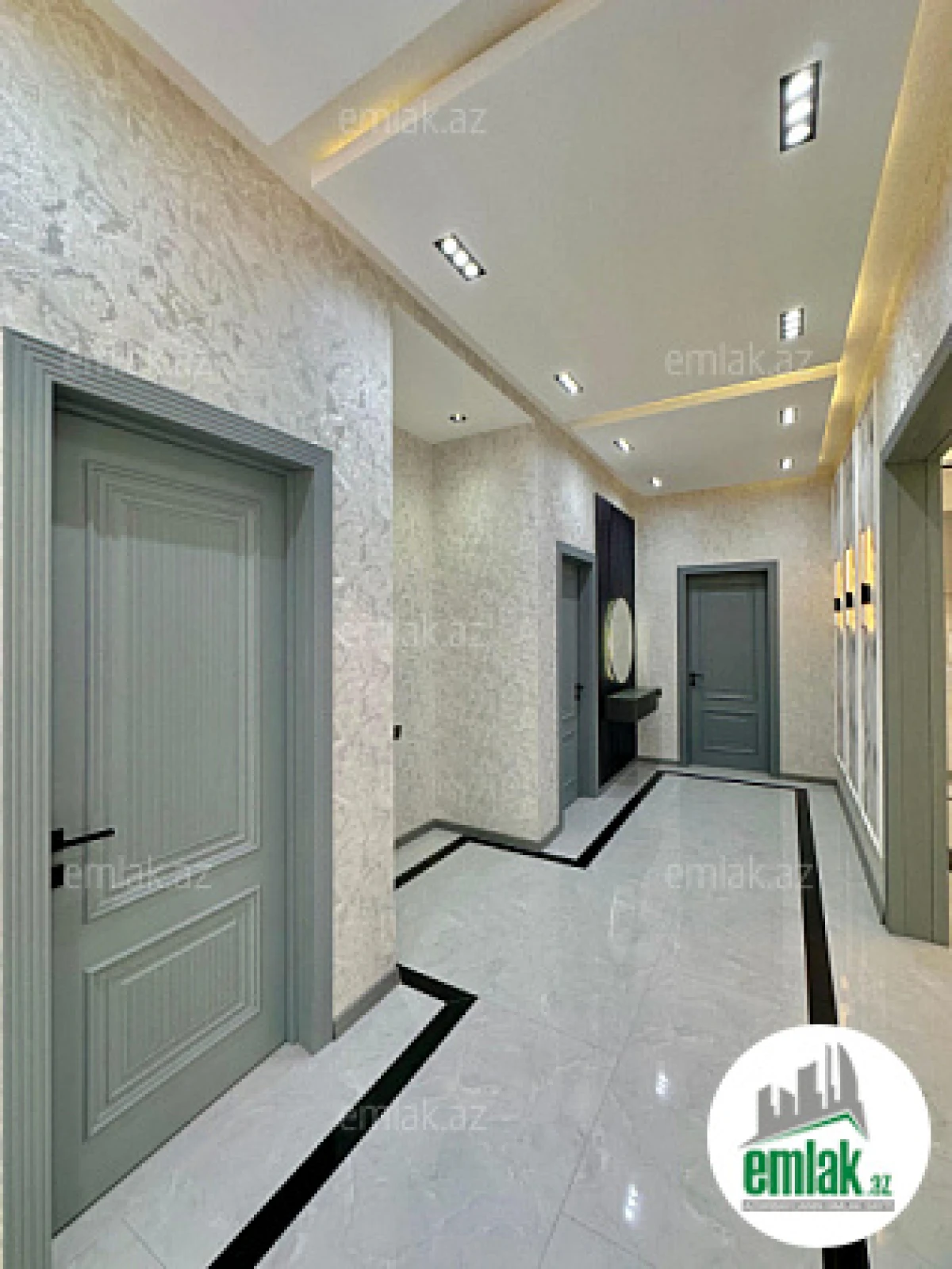 Satılır 4 otaqlı mənzil 180 m²