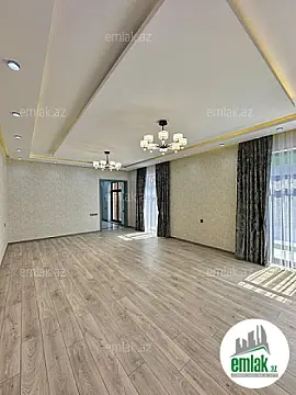 Satılır 4 otaqlı mənzil 180 m²