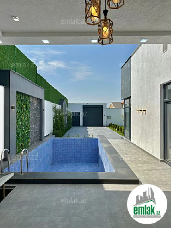 Satılır 4 otaqlı mənzil 180 m²