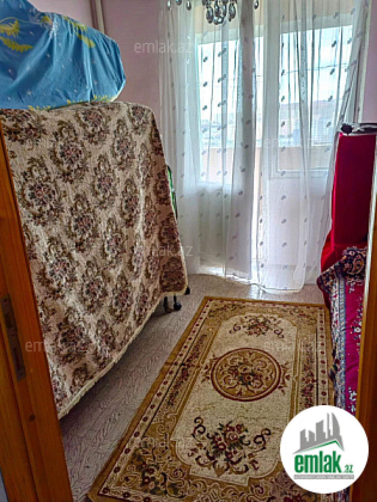 Satılır 4 otaqlı köhnə tikili 93 m²