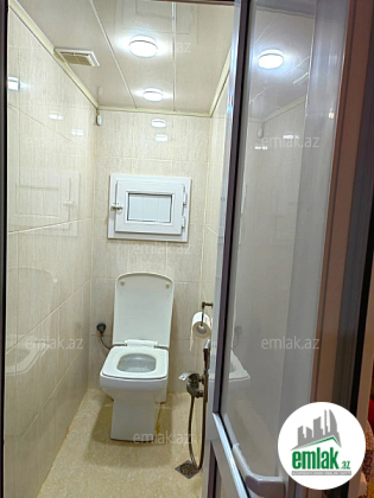 Satılır 4 otaqlı köhnə tikili 93 m²