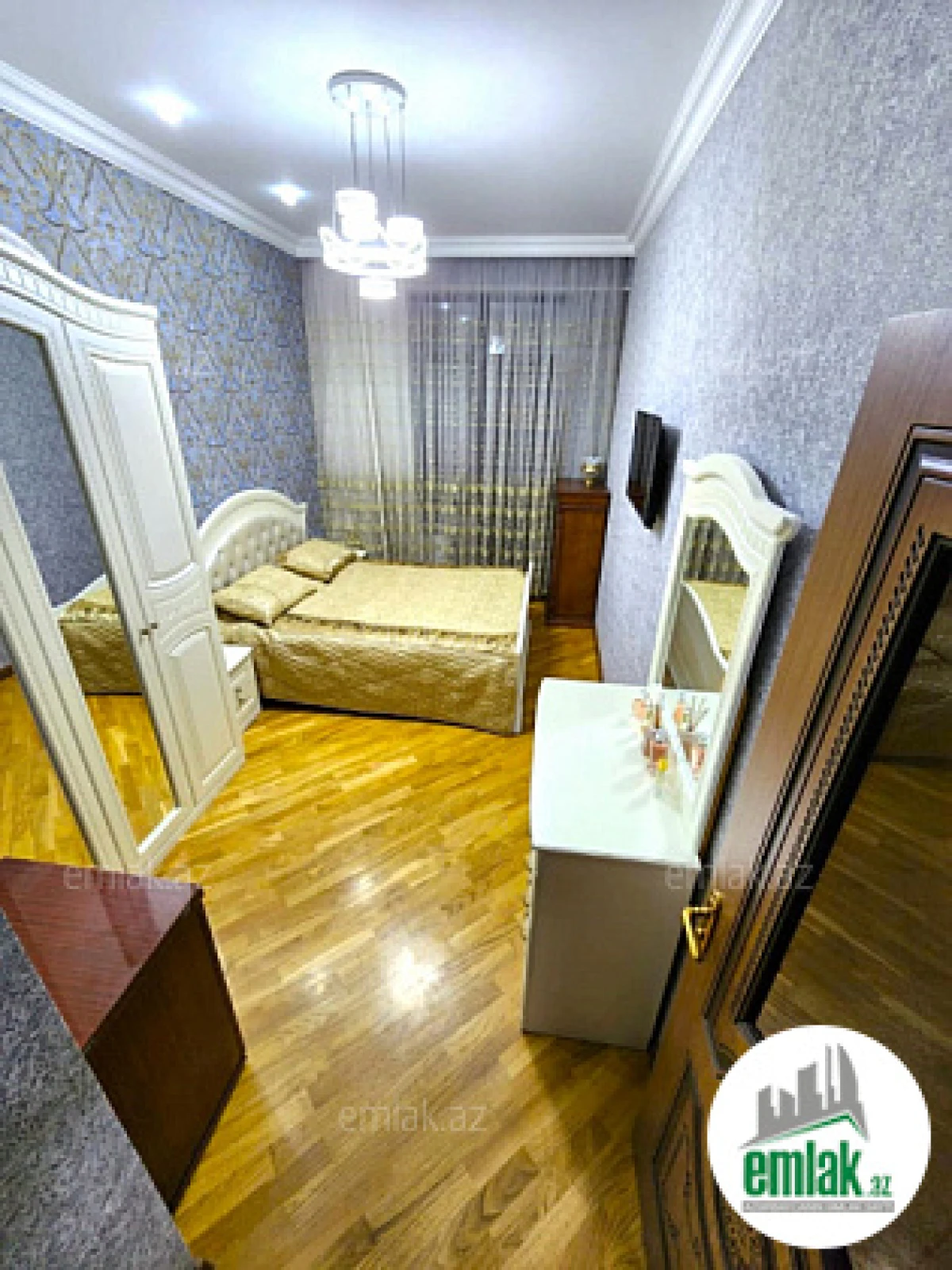 Satılır 2 otaqlı yeni tikili 90 m²