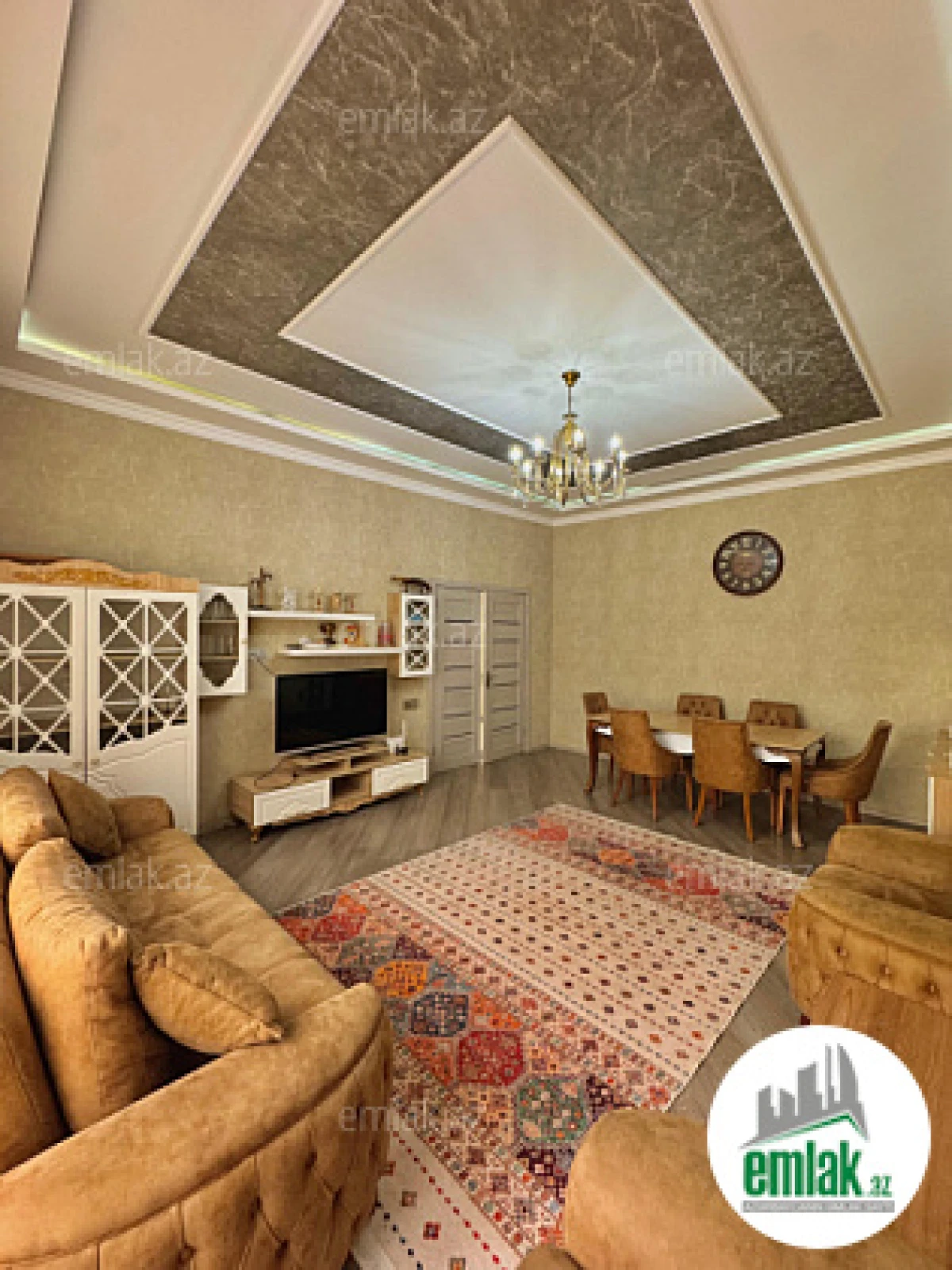 Satılır 3 otaqlı mənzil 125 m²