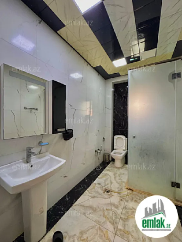 Satılır 3 otaqlı mənzil 125 m²