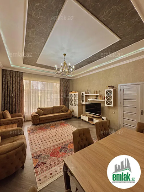 Satılır 3 otaqlı mənzil 125 m²