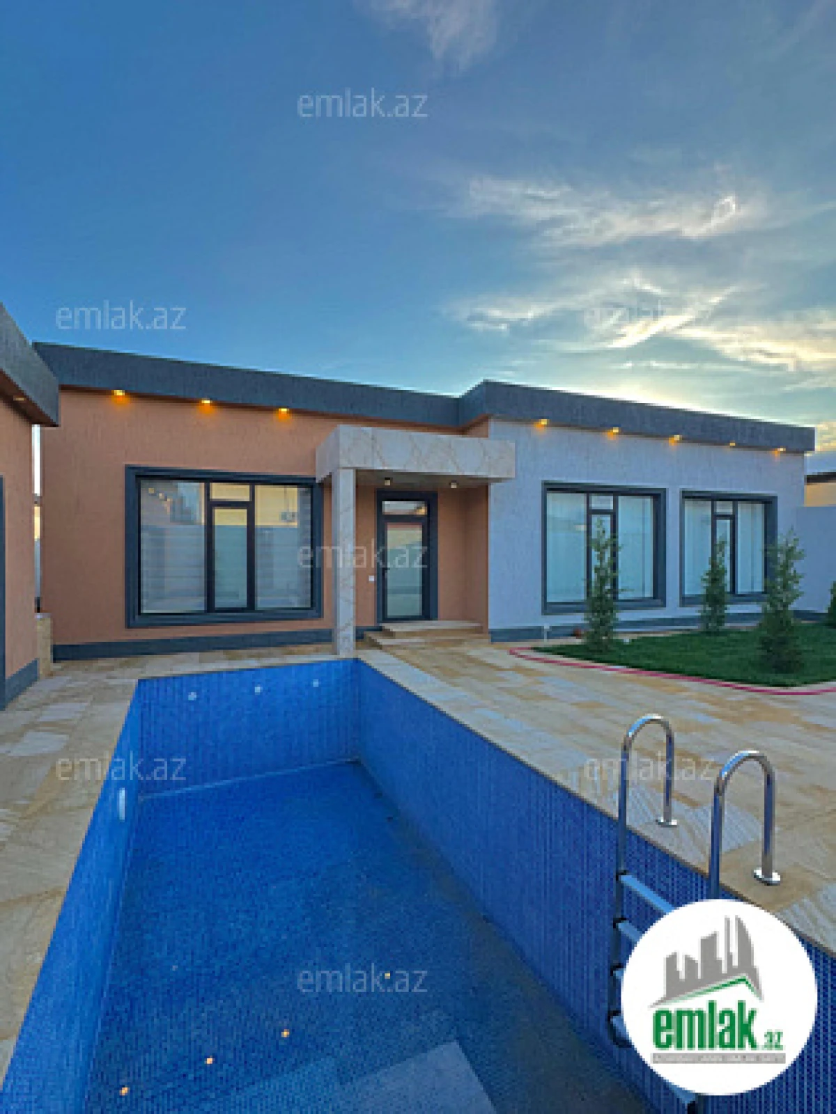 Satılır 4 otaqlı mənzil 180 m²