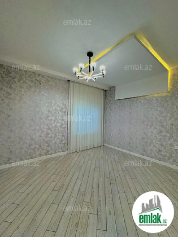 Satılır 4 otaqlı mənzil 180 m²