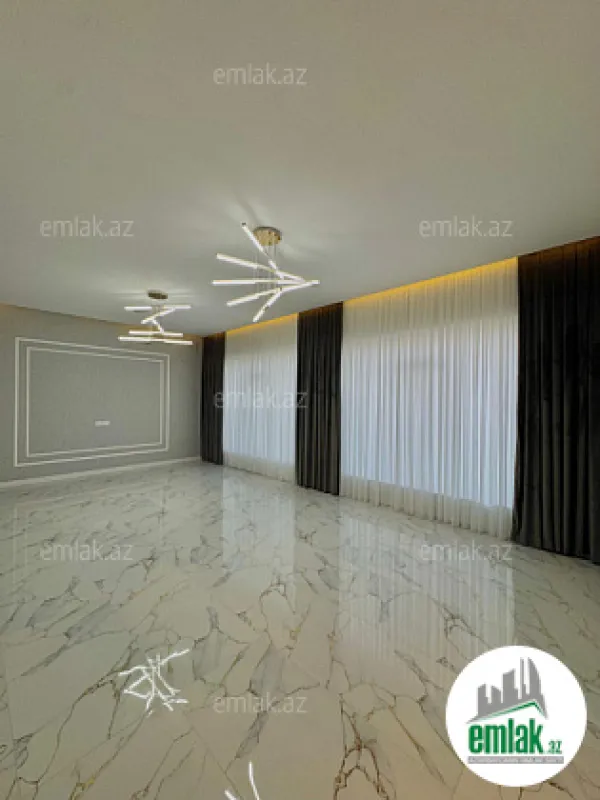 Satılır 4 otaqlı mənzil 180 m²