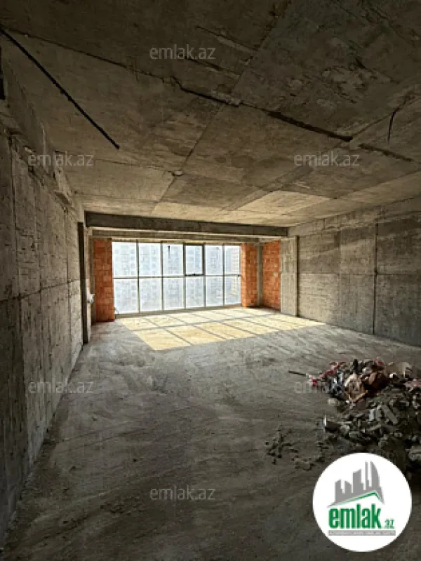 Satılır 4 otaqlı yeni tikili 210 m²