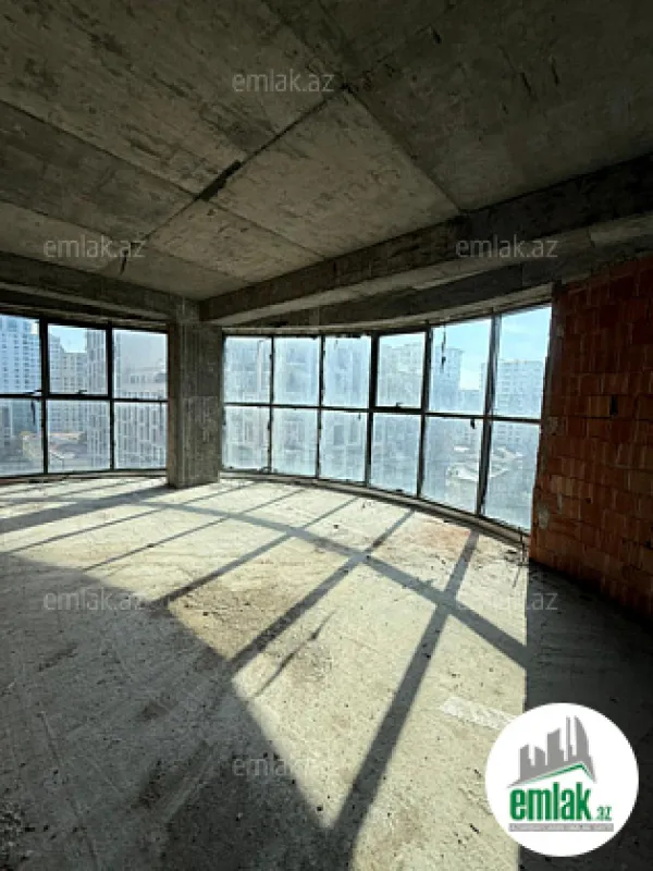 Satılır 4 otaqlı yeni tikili 210 m²