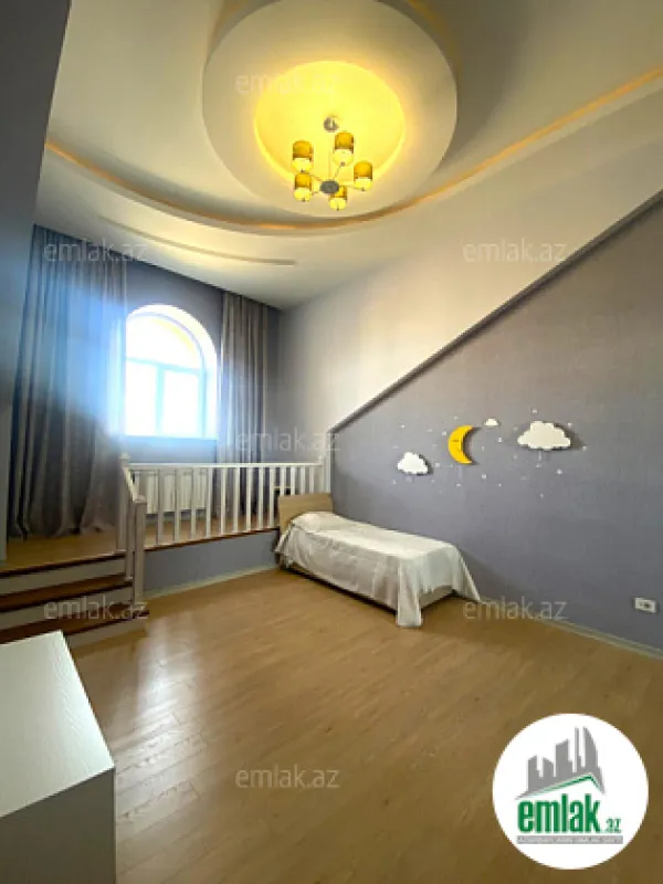 Satılır 6 otaqlı yeni tikili 240 m²