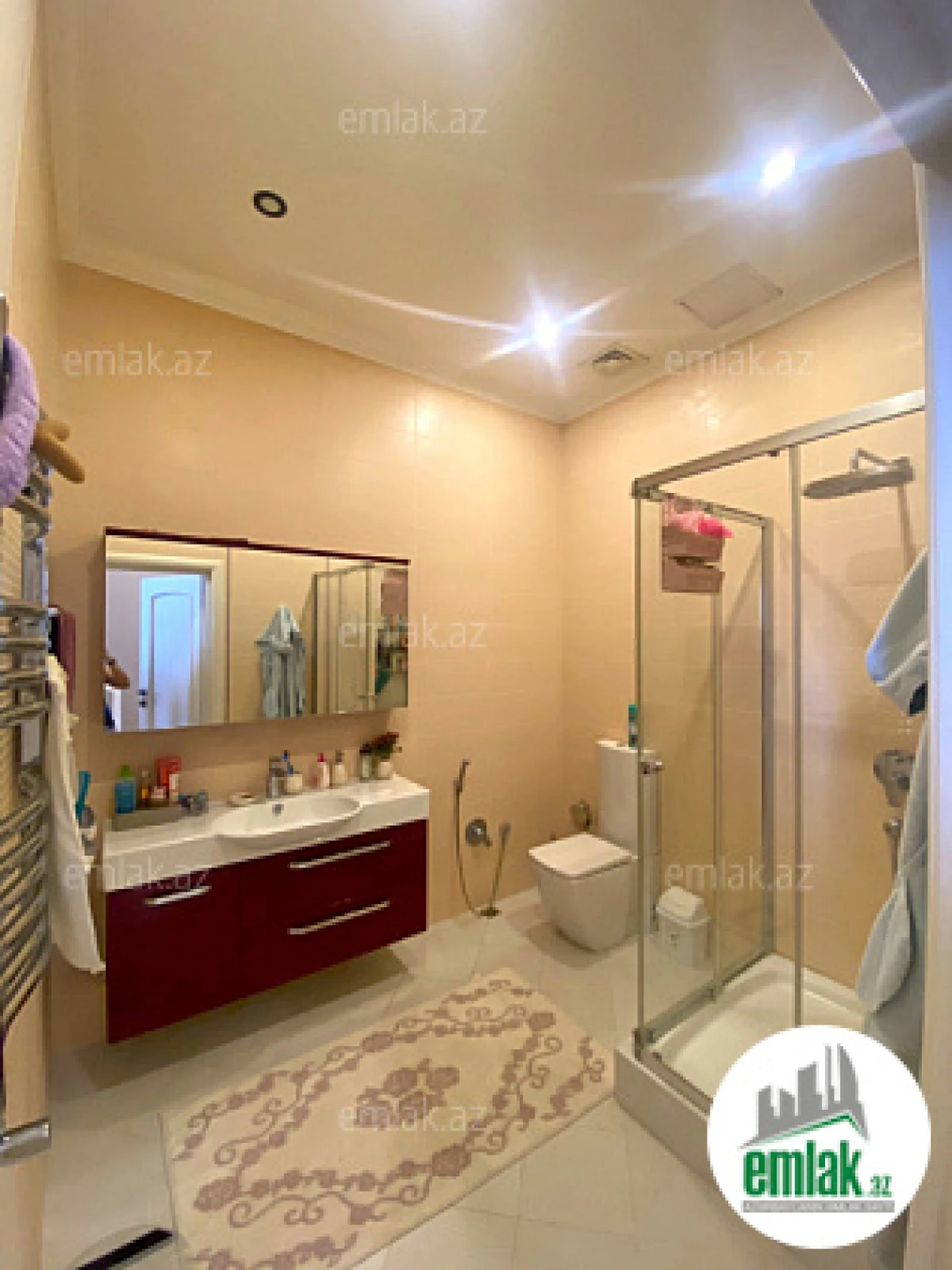 Satılır 6 otaqlı yeni tikili 240 m²