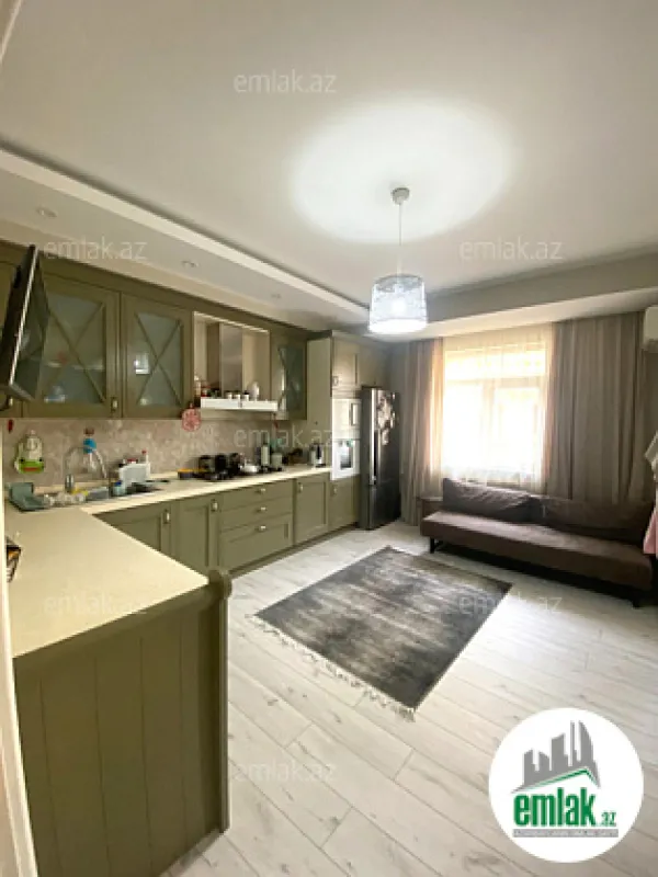 Satılır 6 otaqlı yeni tikili 240 m²
