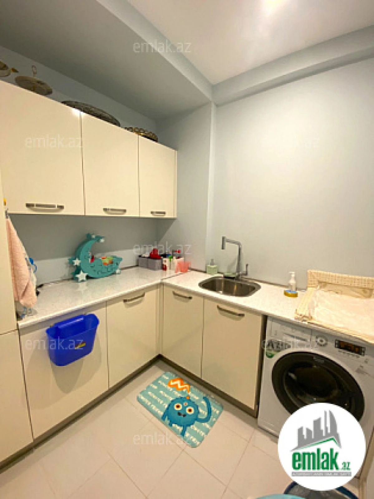 Satılır 6 otaqlı yeni tikili 240 m²