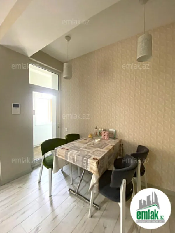 Satılır 6 otaqlı yeni tikili 240 m²