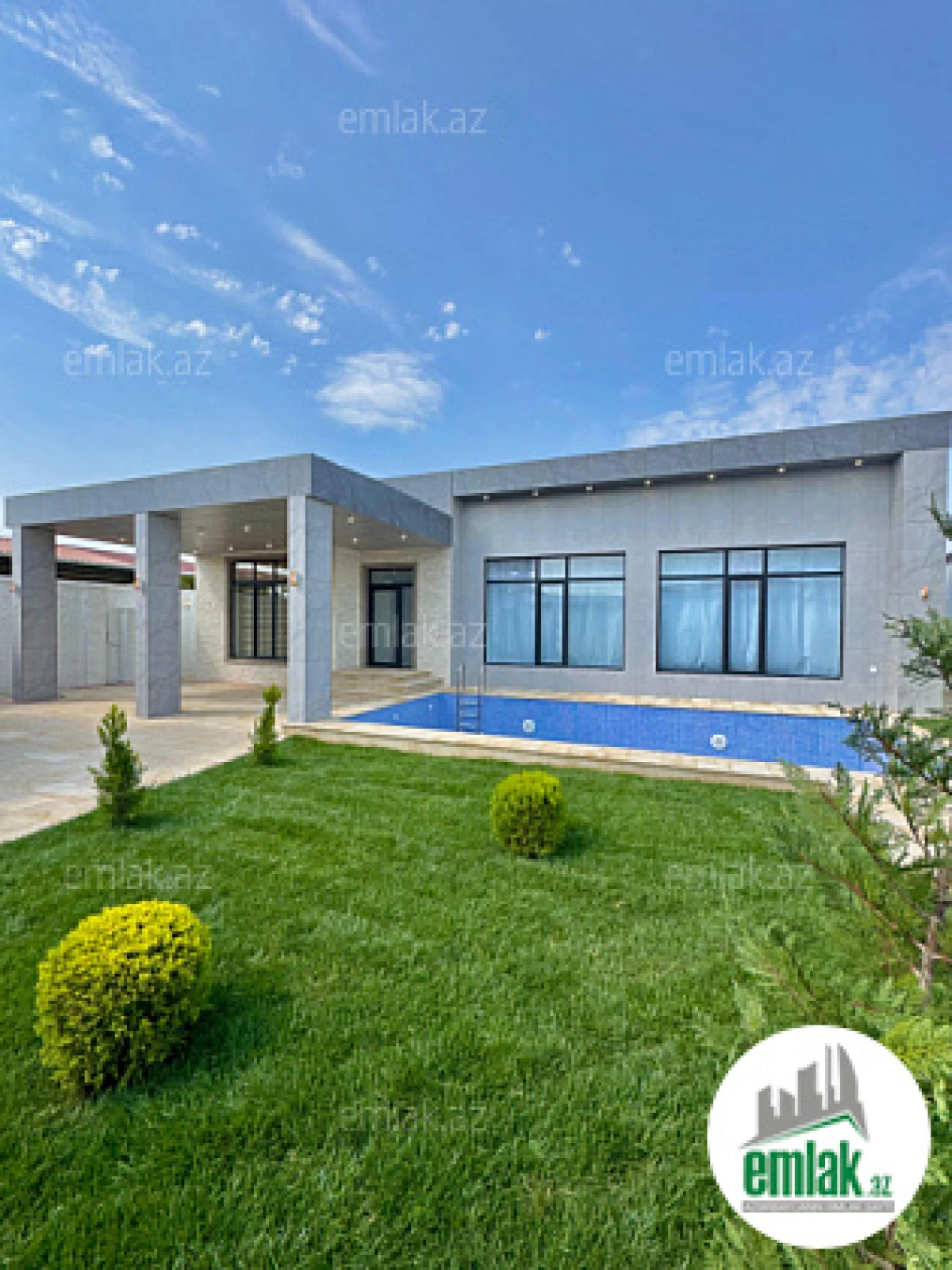 Satılır 5 otaqlı mənzil 200 m²