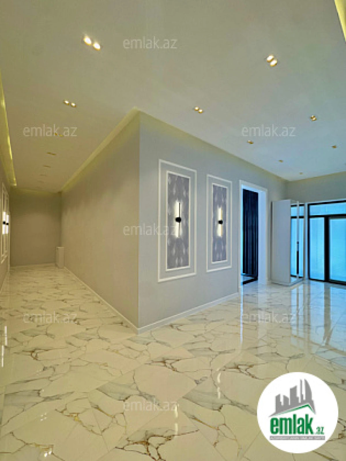 Satılır 5 otaqlı mənzil 200 m²