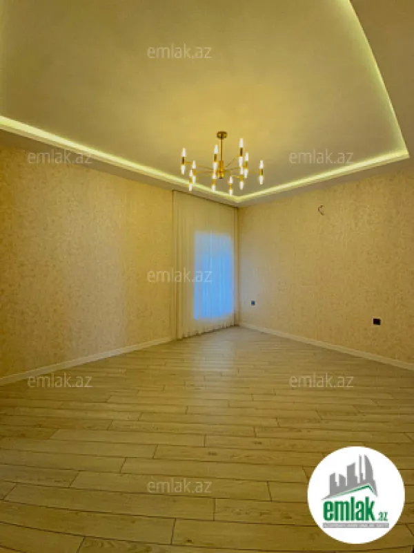 Satılır 5 otaqlı mənzil 220 m²