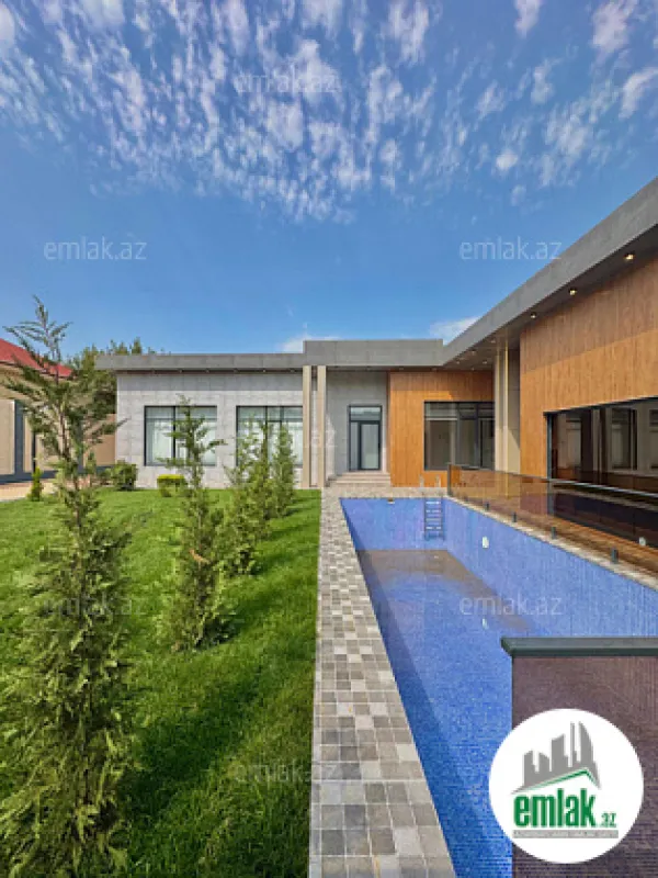 Satılır 5 otaqlı mənzil 220 m²