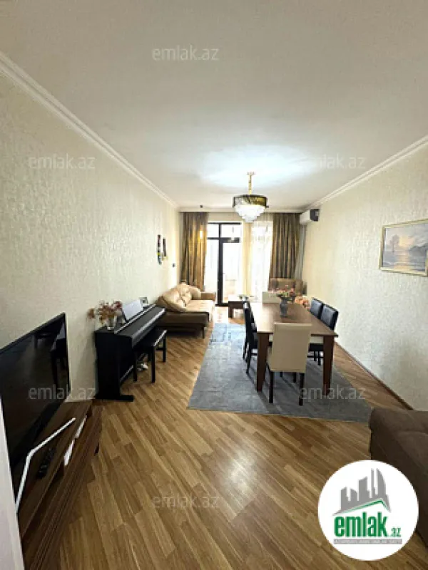 Satılır 3 otaqlı yeni tikili 135 m²