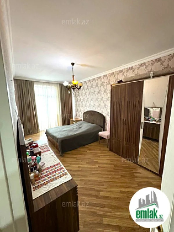 Satılır 3 otaqlı yeni tikili 135 m²