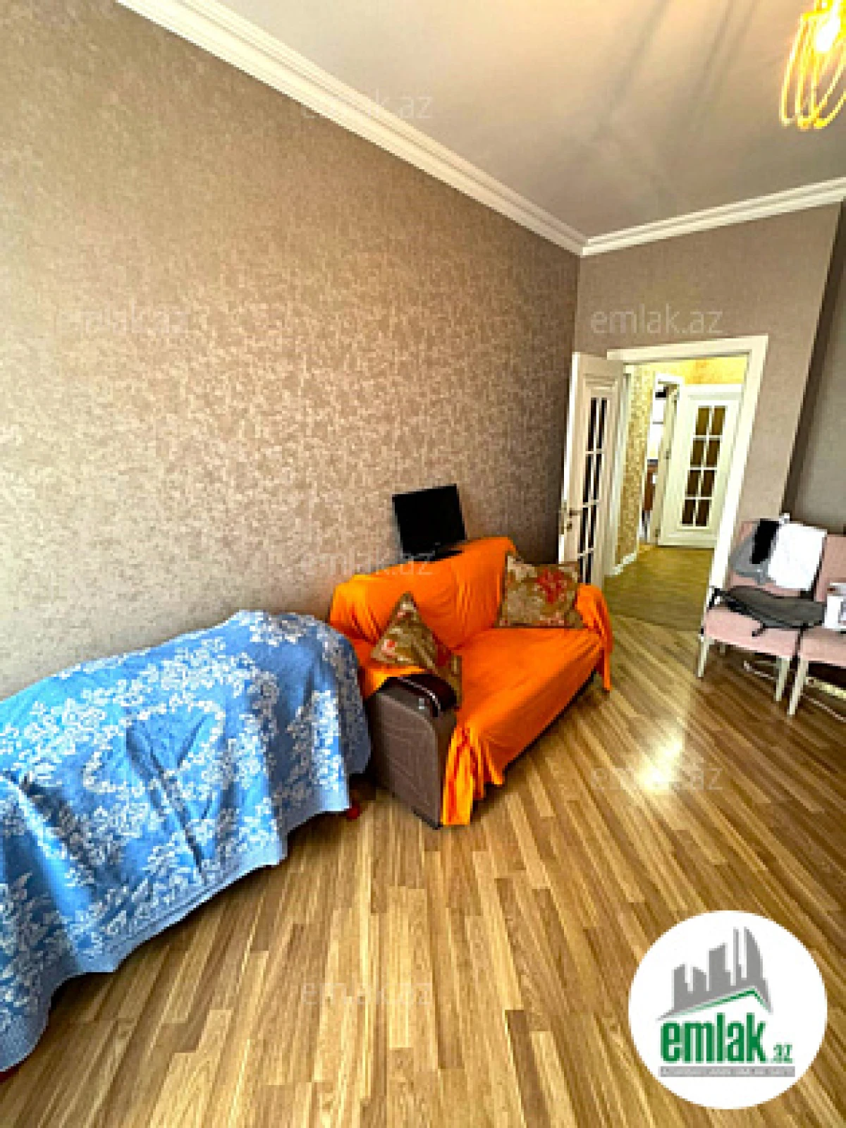 Satılır 3 otaqlı yeni tikili 135 m²