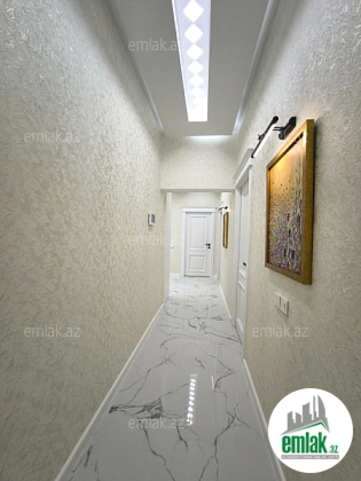 Satılır 3 otaqlı yeni tikili 130 m²