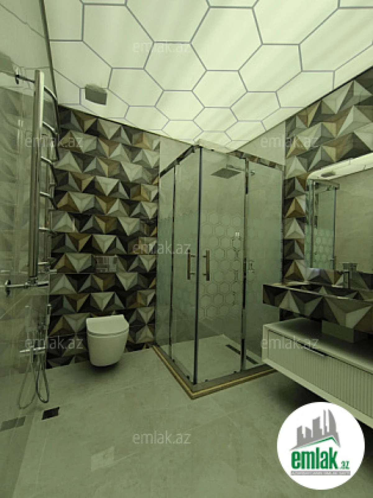 Satılır 3 otaqlı yeni tikili 130 m²