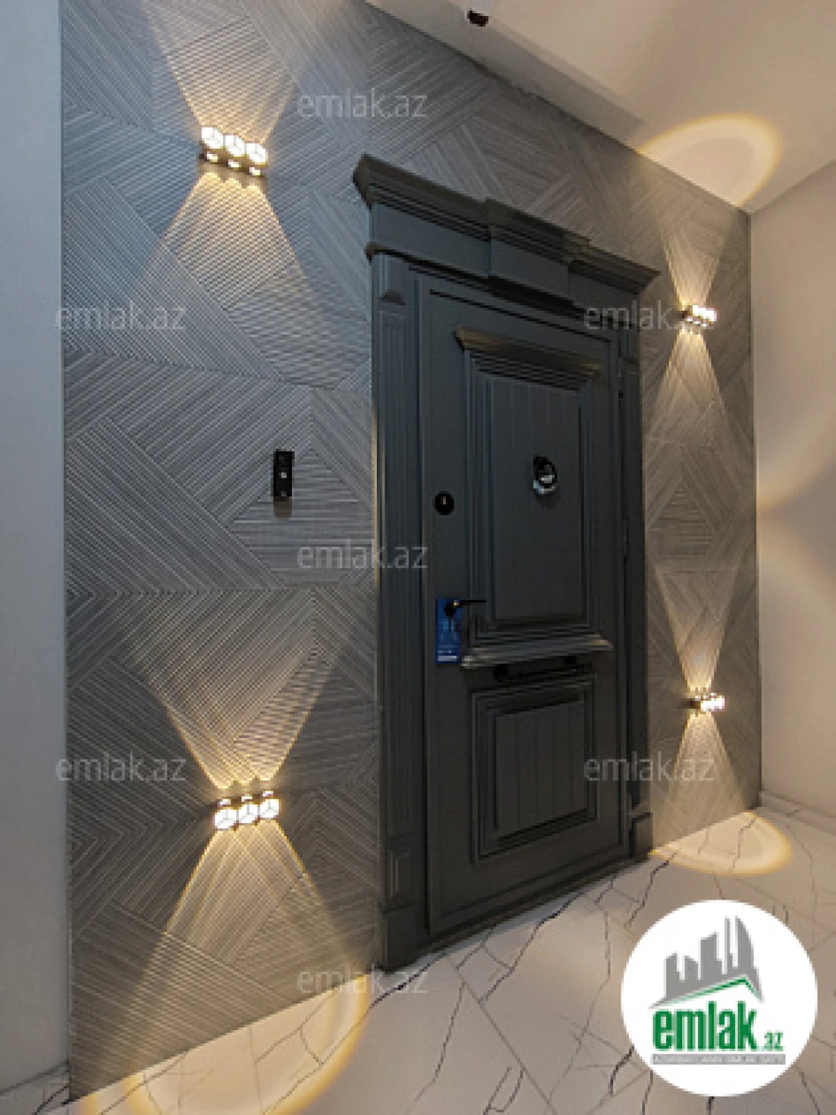 Satılır 3 otaqlı yeni tikili 130 m²