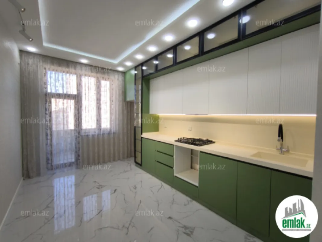 Satılır 3 otaqlı yeni tikili 130 m²