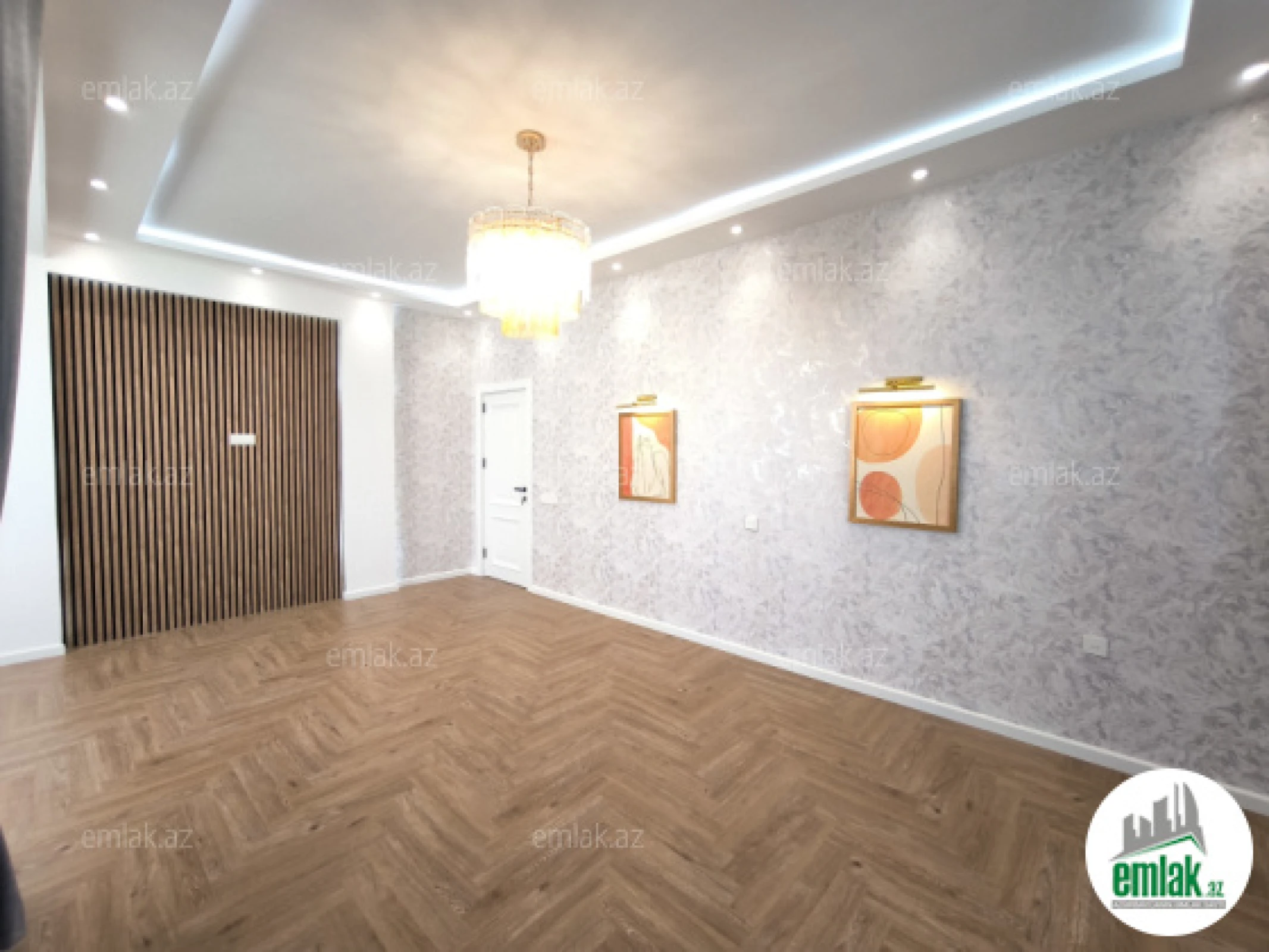 Satılır 3 otaqlı yeni tikili 130 m²