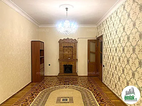 Satılır 3 otaqlı köhnə tikili 90 m²