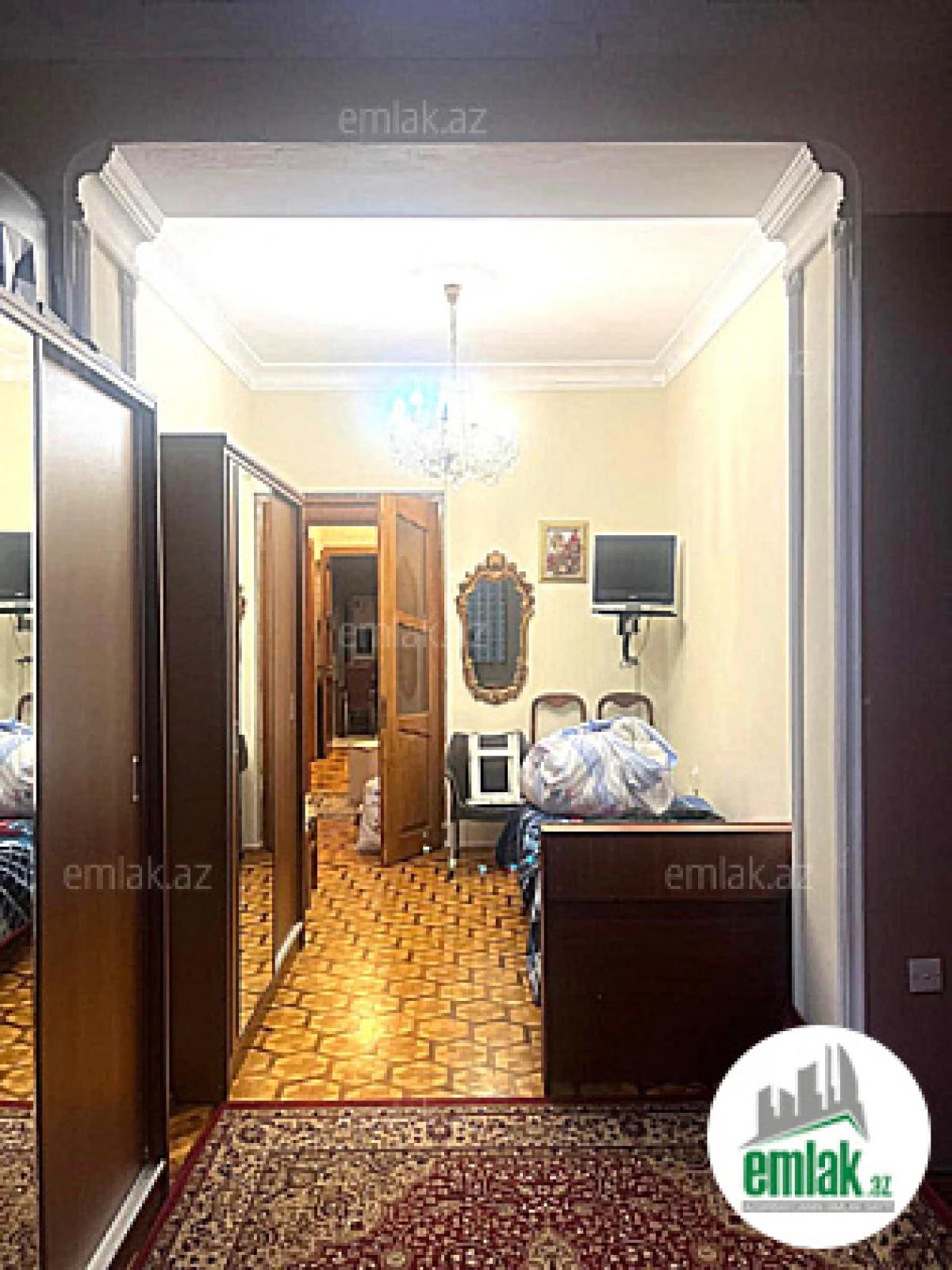 Satılır 3 otaqlı köhnə tikili 90 m²