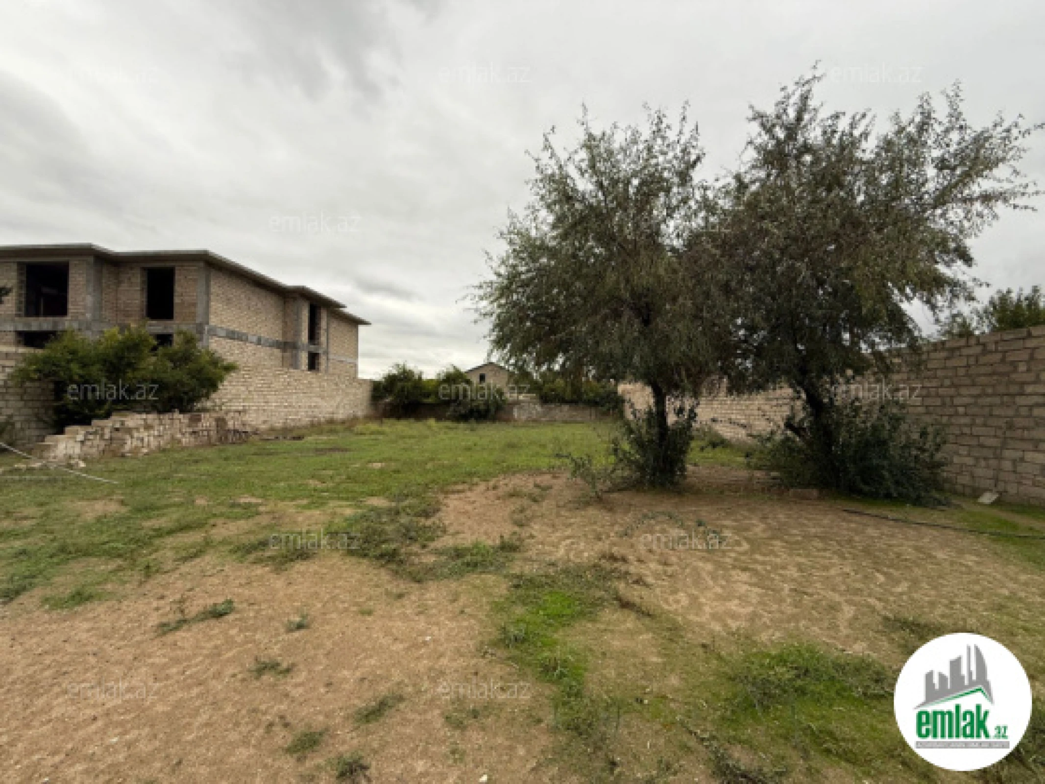 Satılır torpaq sahəsi 10 m²