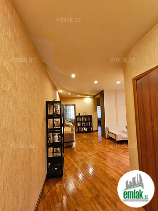 Satılır 4 otaqlı yeni tikili 148 m²